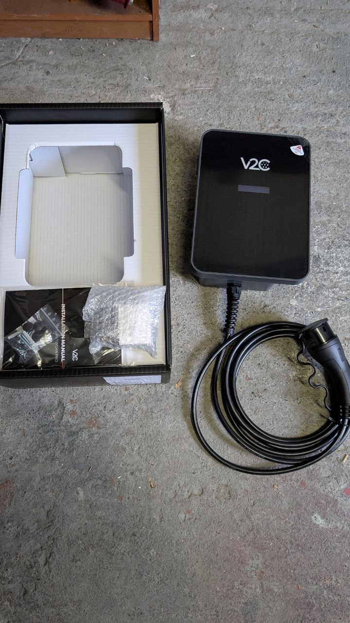 Cargador V2C de cliente instalado por Euskadicharge